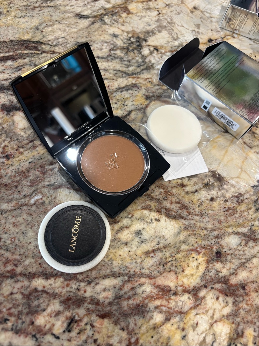 Lancôme Dual Finish Powder Foundation - Suede 470 NIB - Picture 5 of 6